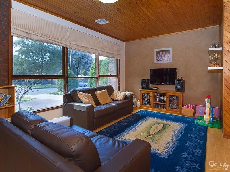 8 Kestral Way, Modbury Heights SA 5092