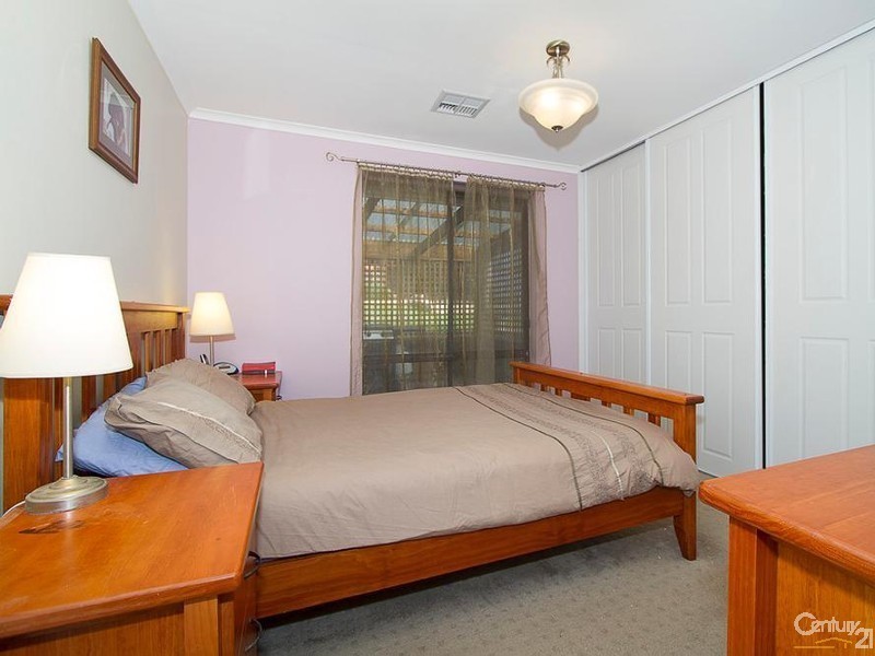 8 Kestral Way, Modbury Heights SA 5092