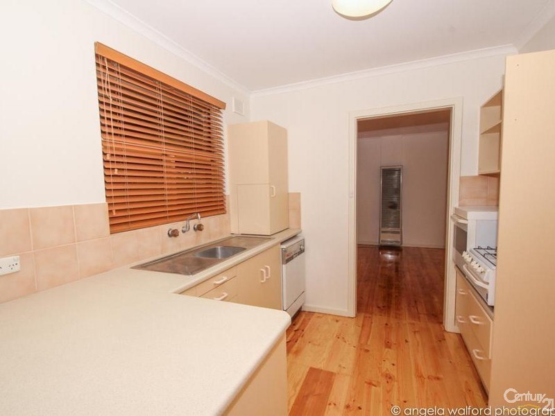 15 Pierre Road, Modbury SA 5092