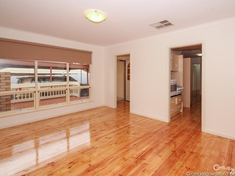 15 Pierre Road, Modbury SA 5092