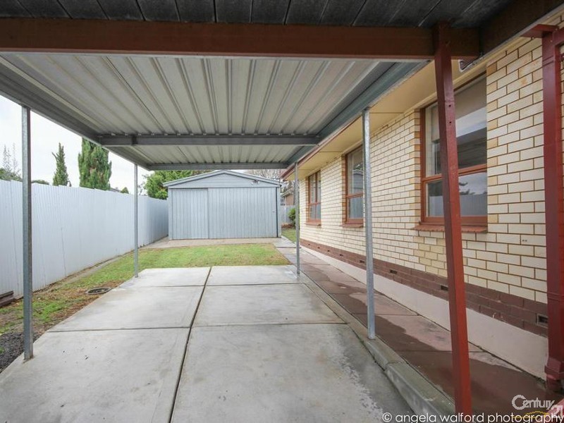 15 Pierre Road, Modbury SA 5092