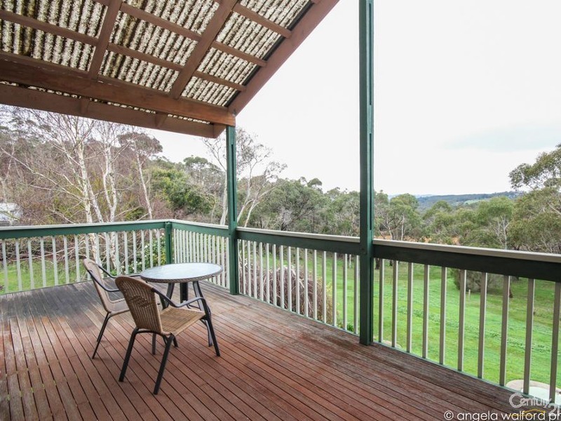 11 Range Road South, Houghton SA 5131