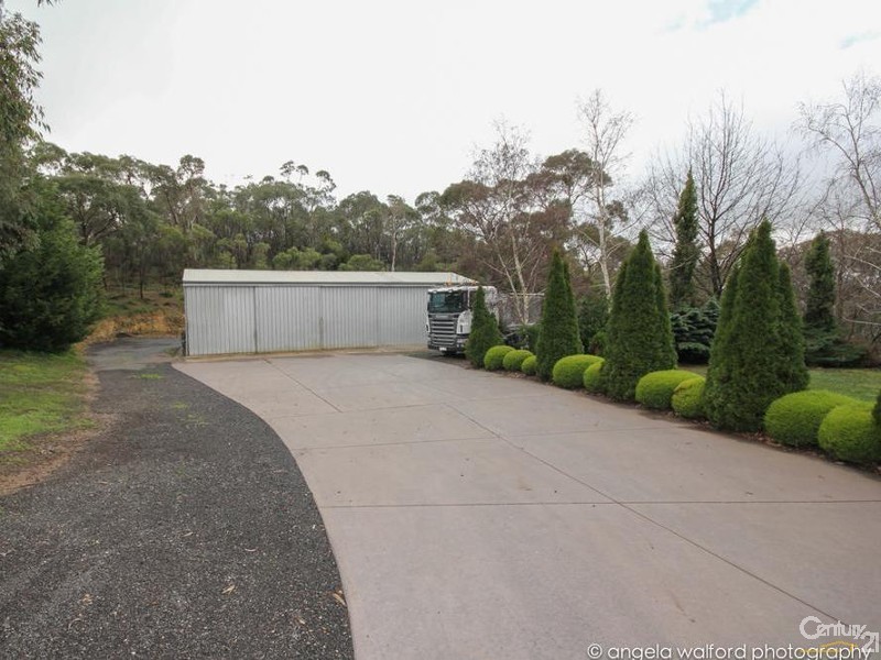 11 Range Road South, Houghton SA 5131