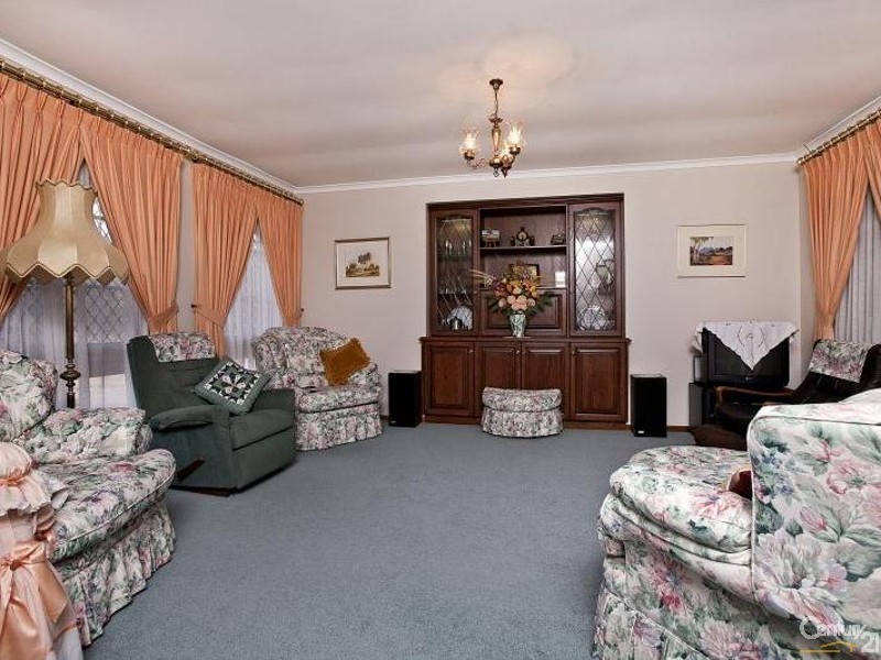 7 Hockey Court, St Agnes SA 5097