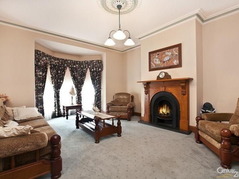 3 Walker Pl, Highbury SA 5089