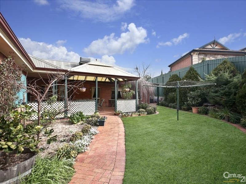 3 Walker Pl, Highbury SA 5089