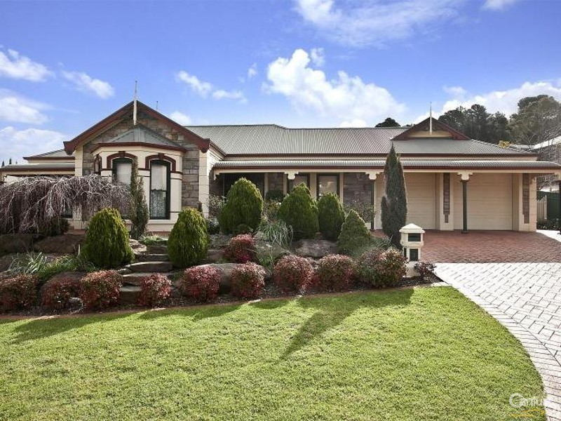 3 Walker Pl, Highbury SA 5089