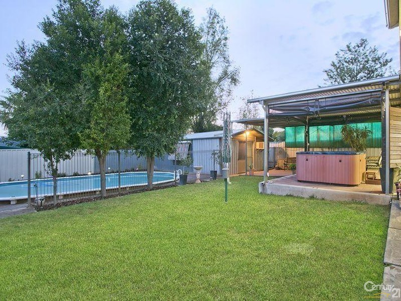 14 Eyre Crescent, Valley View SA 5093