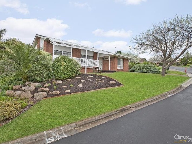 1 Lady Penrhyn Court, Wynn Vale SA 5127