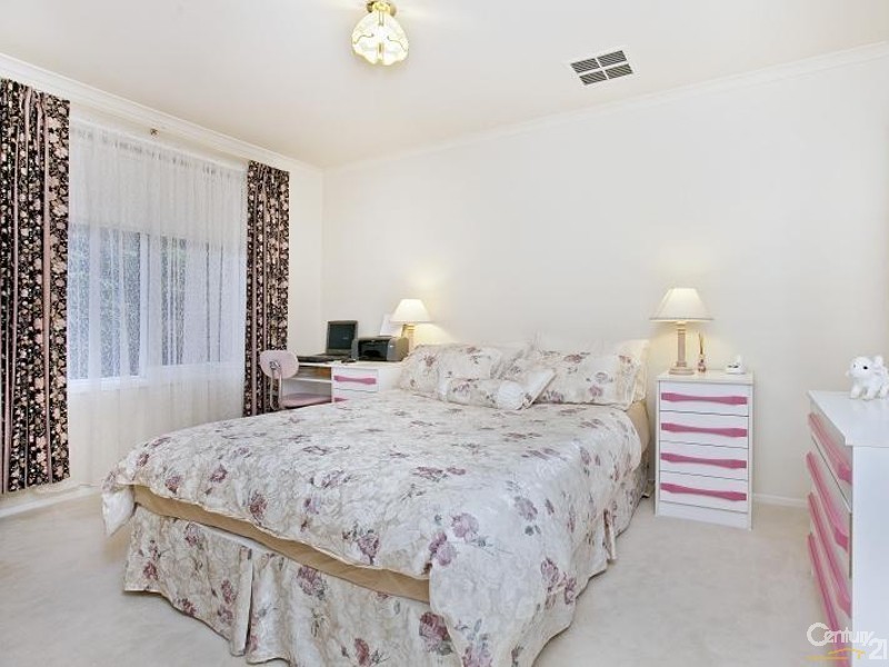 1 Lady Penrhyn Court, Wynn Vale SA 5127