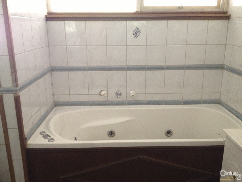 134 Tyeka Drive, One Tree Hill SA 5114