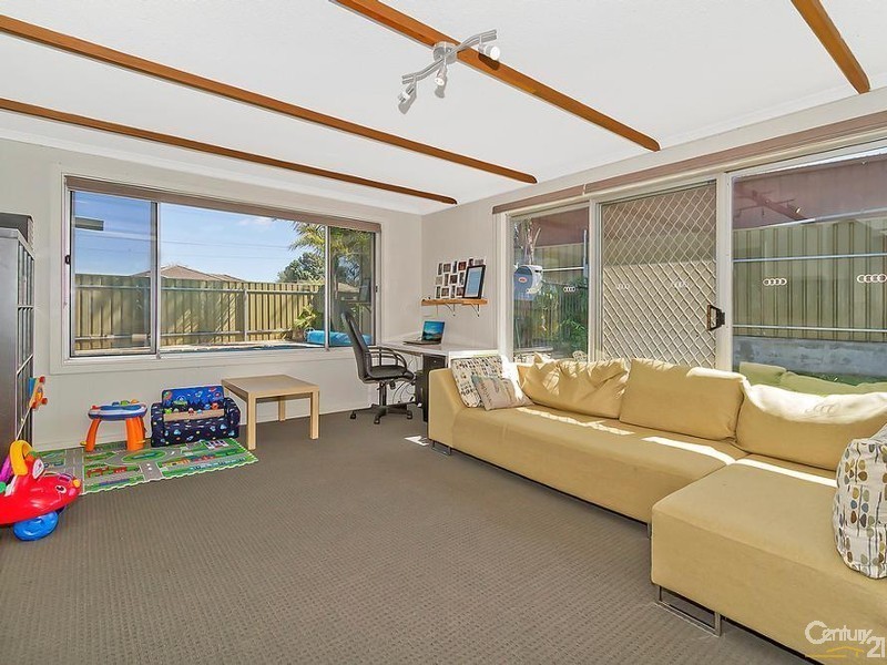 62 Eyre Crescent, Valley View SA 5093