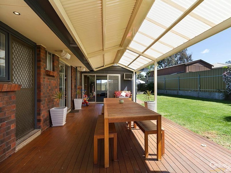 62 Eyre Crescent, Valley View SA 5093