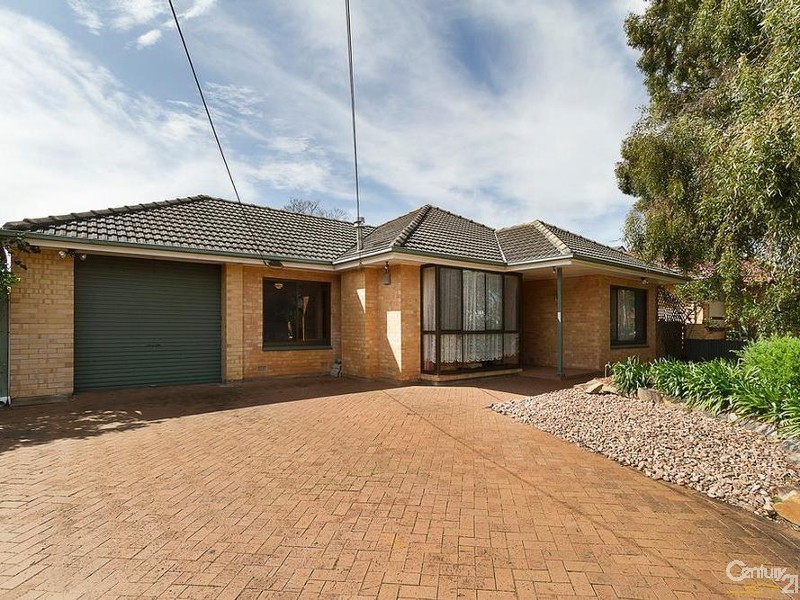 12 Heather Drive, Para Vista SA 5093