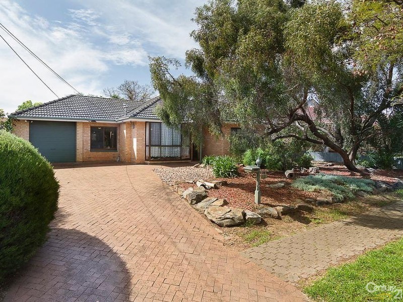 12 Heather Drive, Para Vista SA 5093