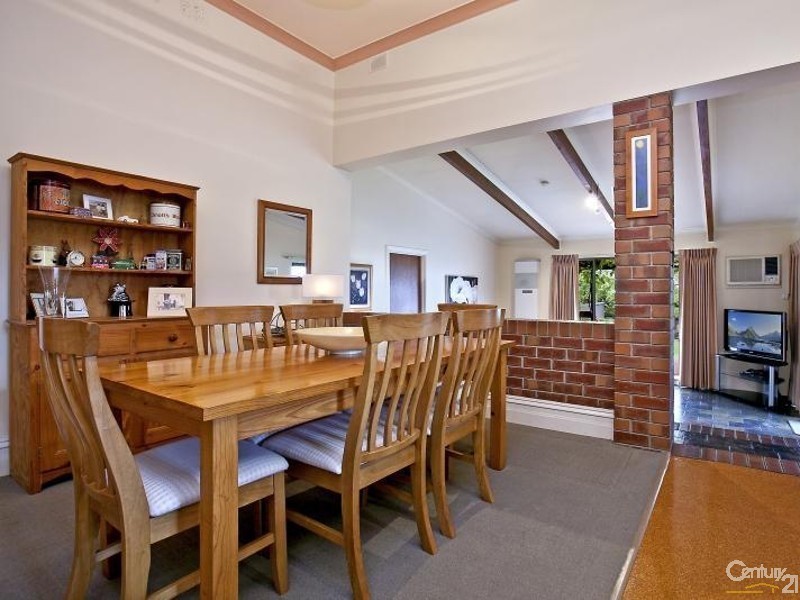 6 Graham Place, Prospect SA 5082