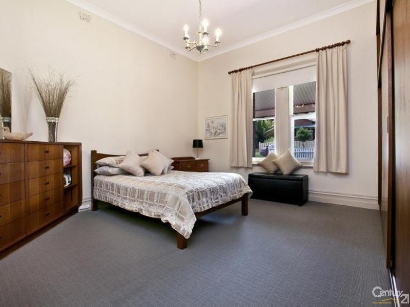 6 Graham Place, Prospect SA 5082