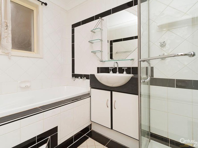 48 Woodcock Cr, Para Hills West SA 5096