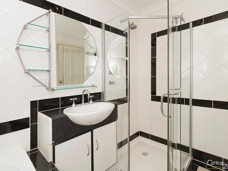 48 Woodcock Cr, Para Hills West SA 5096