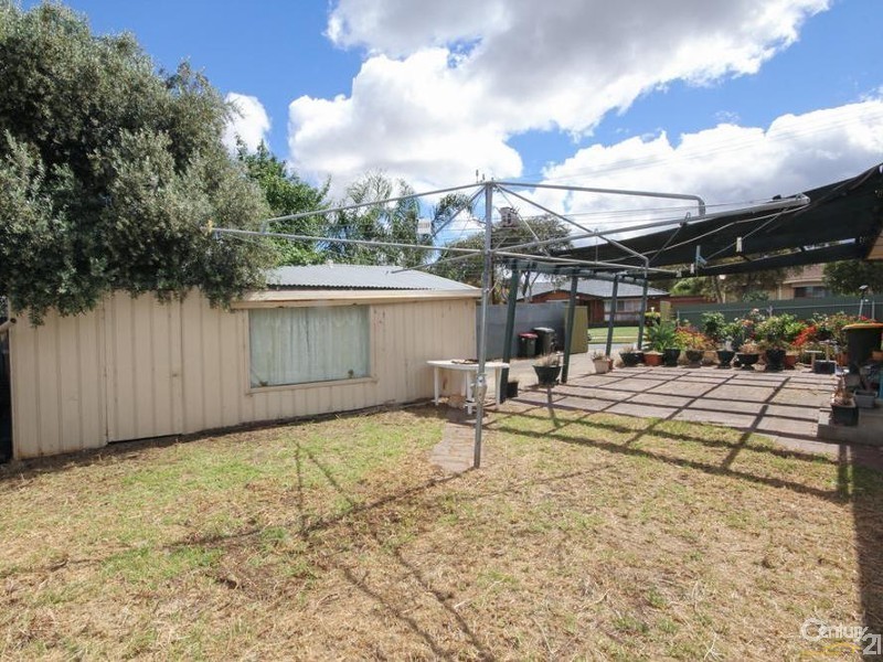 25 Lydia Avenue, Ingle Farm SA 5098