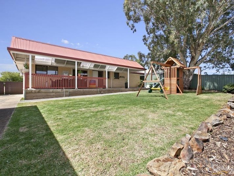 14 Ronald Road, Redwood Park SA 5097