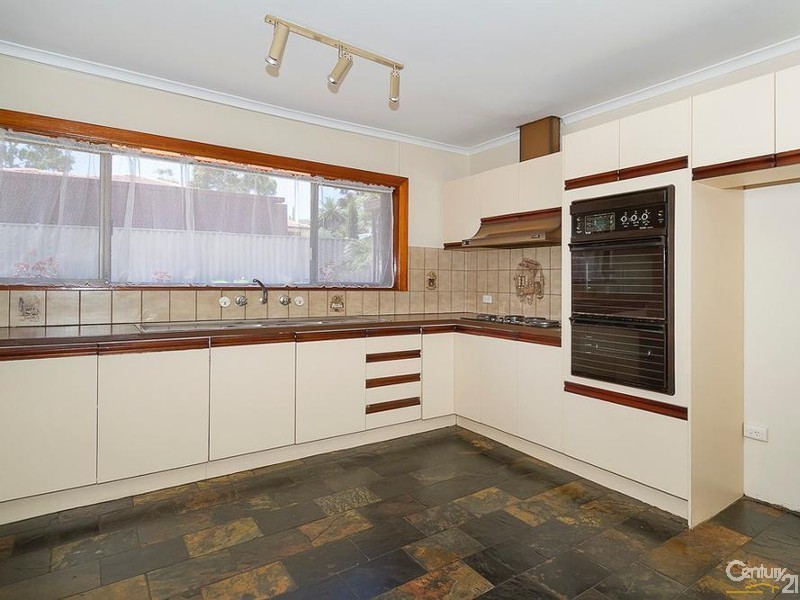 5 Hakea Street, Surrey Downs SA 5126