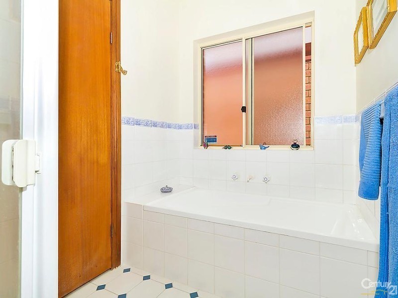 17 Hidcote Circuit, Oakden SA 5086