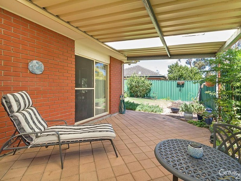 17 Hidcote Circuit, Oakden SA 5086