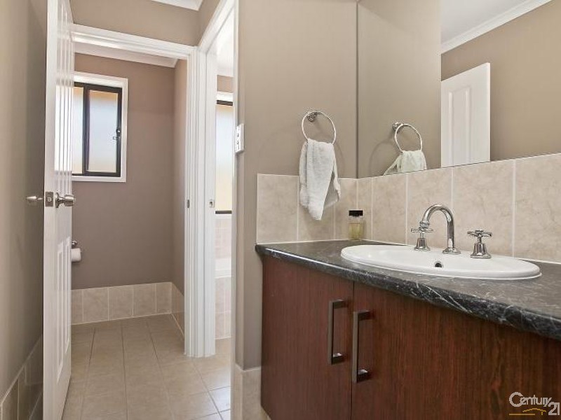 7 Clinker Cct, Golden Grove SA 5125