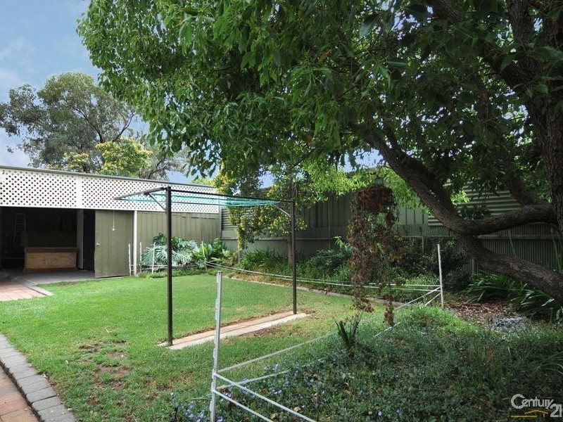 8 Cheltenham Crescent, Salisbury East SA 5109