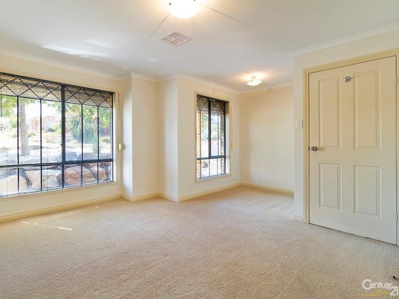 56 Magazine Drive, Walkley Heights SA 5098