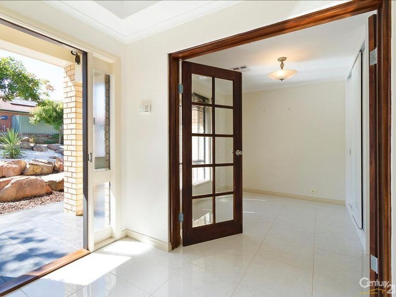 56 Magazine Drive, Walkley Heights SA 5098