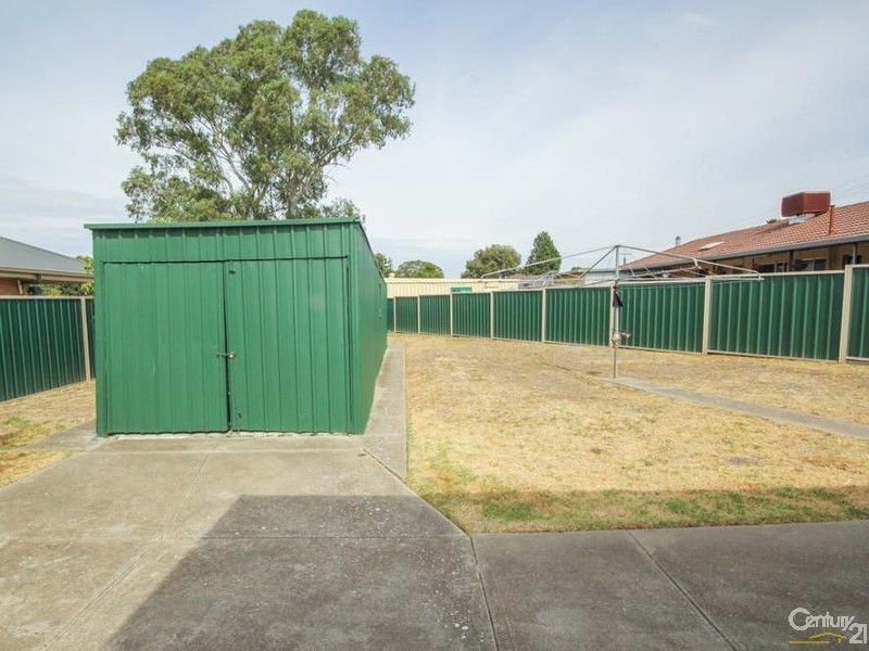 13 Dale Ave, Ridgehaven SA 5097