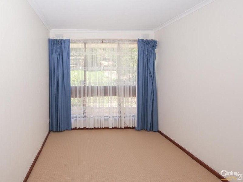 12 Bell Court, Valley View SA 5093