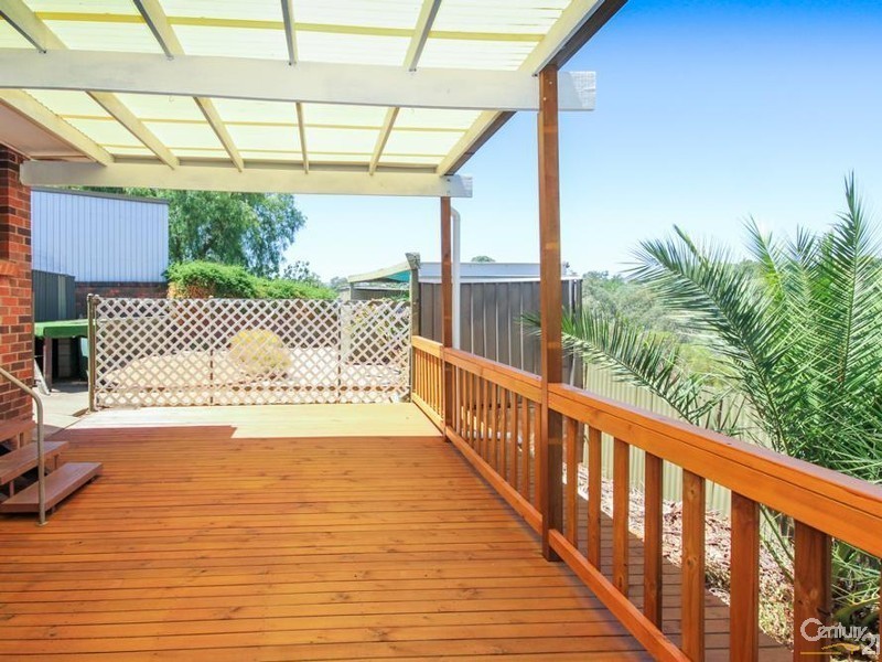 12 Bell Court, Valley View SA 5093