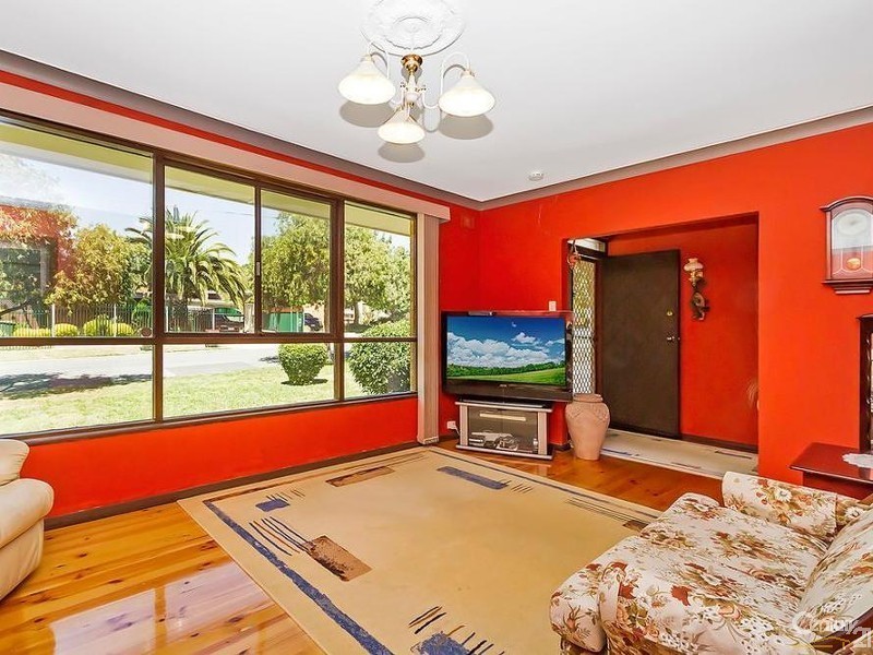 8 Stanley Way, Gilles Plains SA 5086