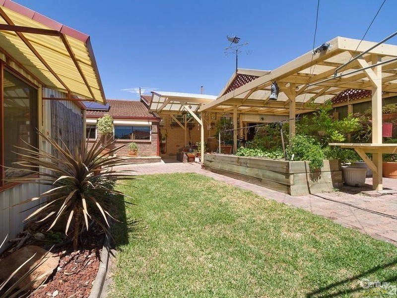 8 Stanley Way, Gilles Plains SA 5086