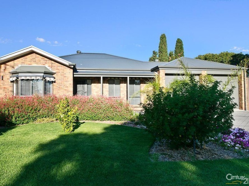 17 The Parkway, Holden Hill SA 5088
