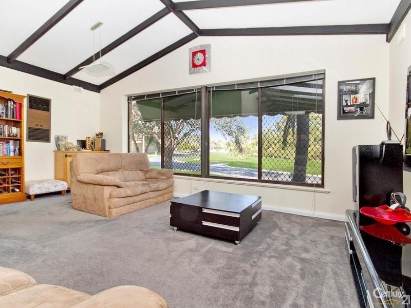 54 Nioka Road, Dernancourt SA 5075