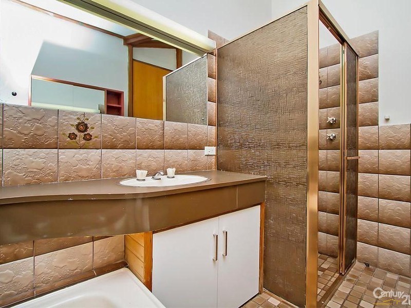 5 Devon Court, Redwood Park SA 5097