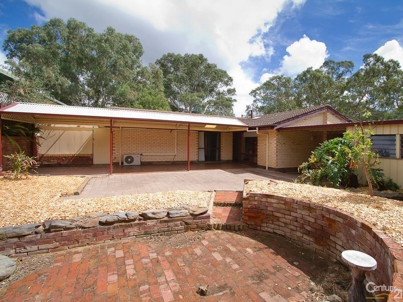 5 Devon Court, Redwood Park SA 5097