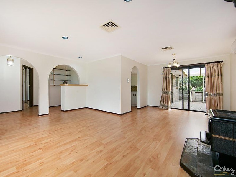 8 Cameron Court, Redwood Park SA 5097