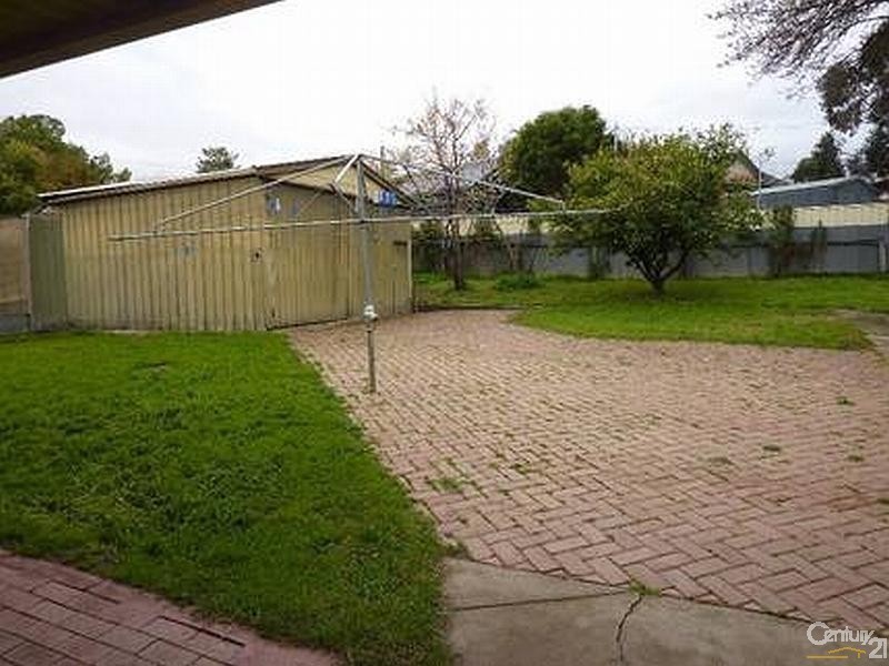 11 Chrysler Drive, Holden Hill SA 5088