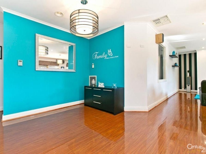 8 Elmwood Rise, Golden Grove SA 5125