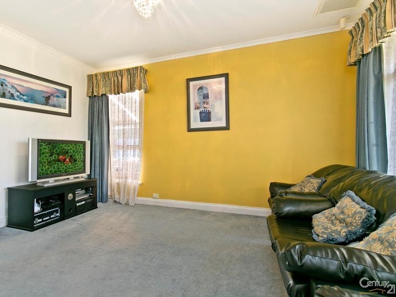 8 Elmwood Rise, Golden Grove SA 5125