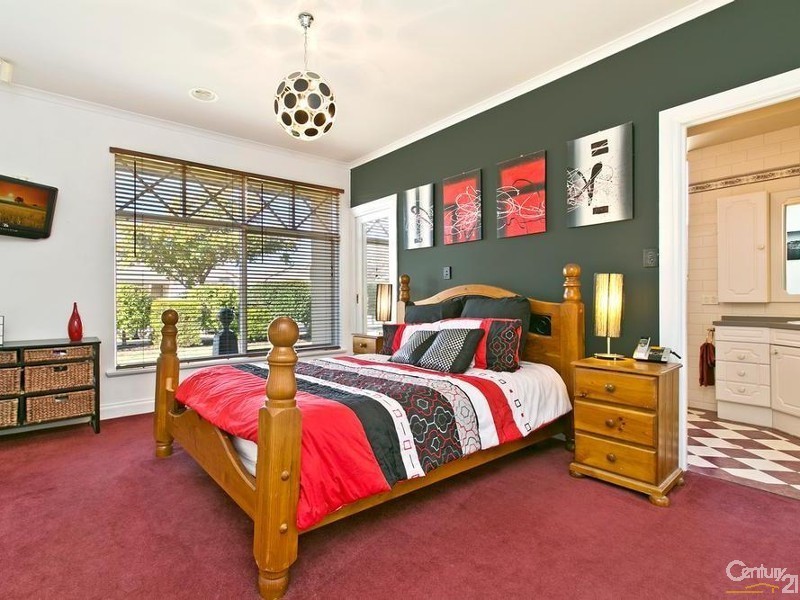 8 Elmwood Rise, Golden Grove SA 5125