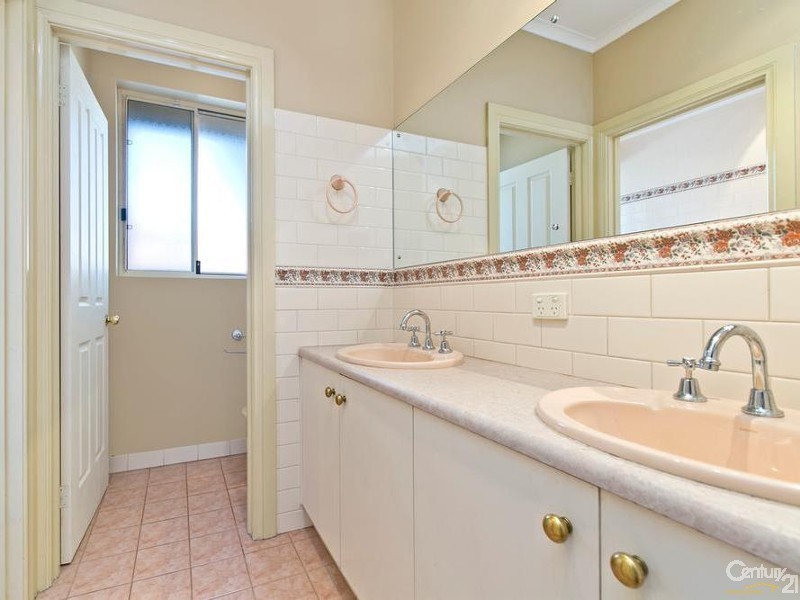 8 Elmwood Rise, Golden Grove SA 5125