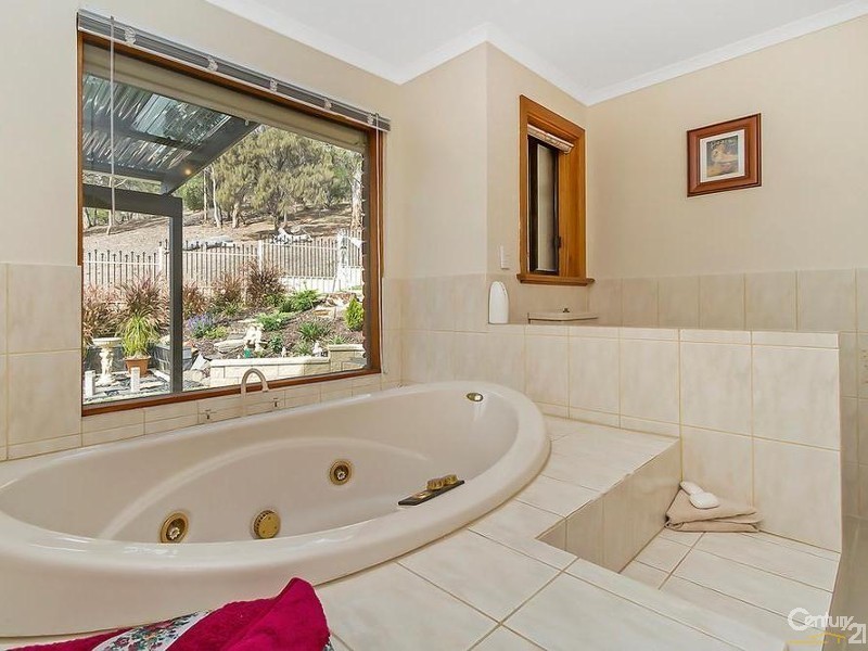 52 Wattle Crescent, Tea Tree Gully SA 5091