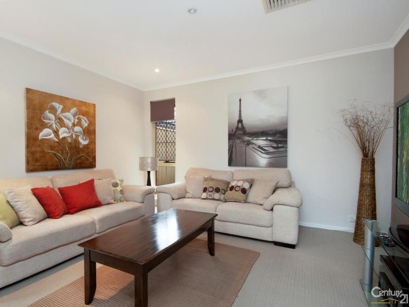 17 General Drive, Paralowie SA 5108