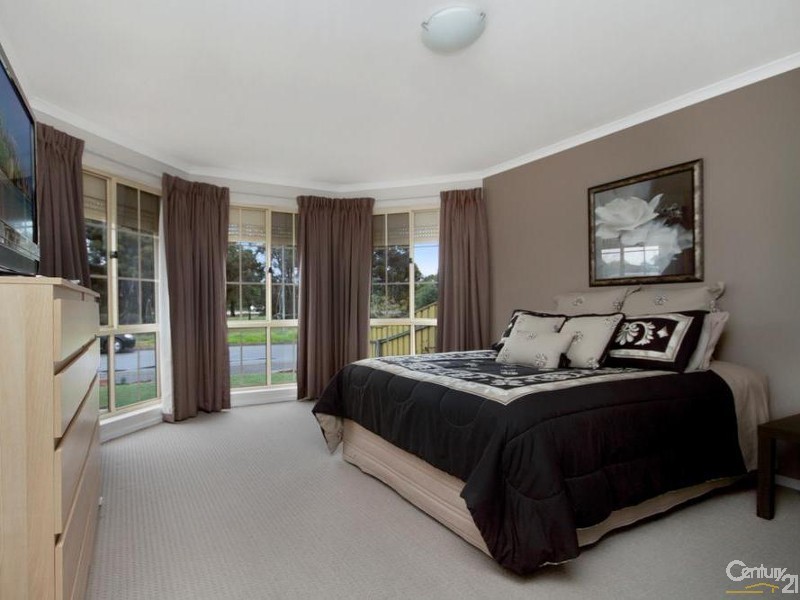 17 General Drive, Paralowie SA 5108
